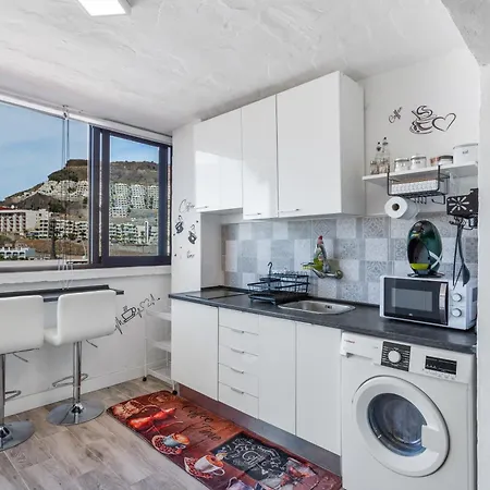 Daniel House Apartment